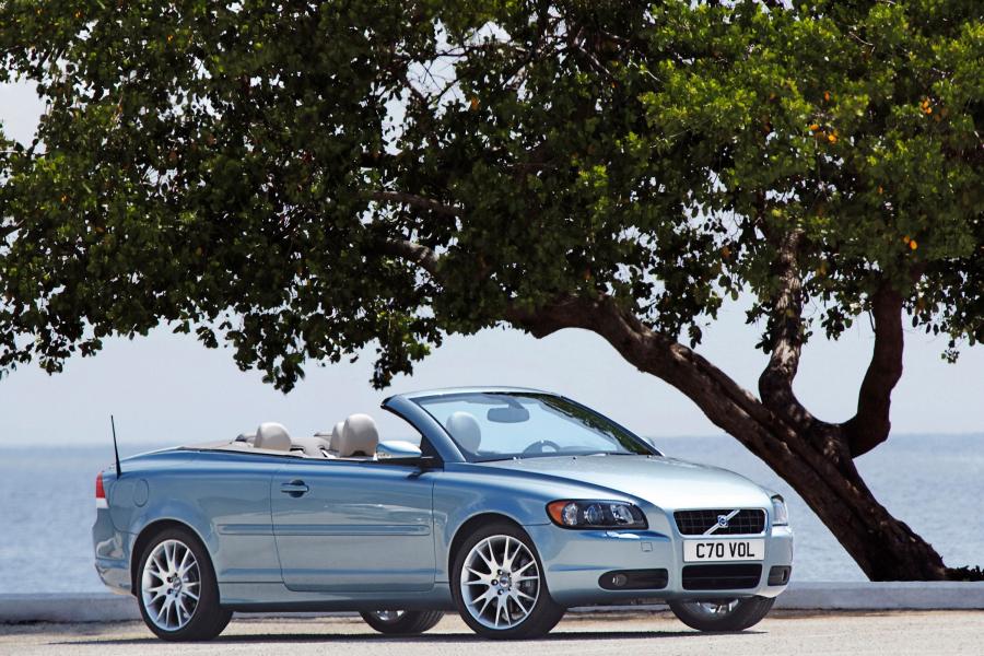  Volvo C70 T5 2005 года  (фото 45 из 93)